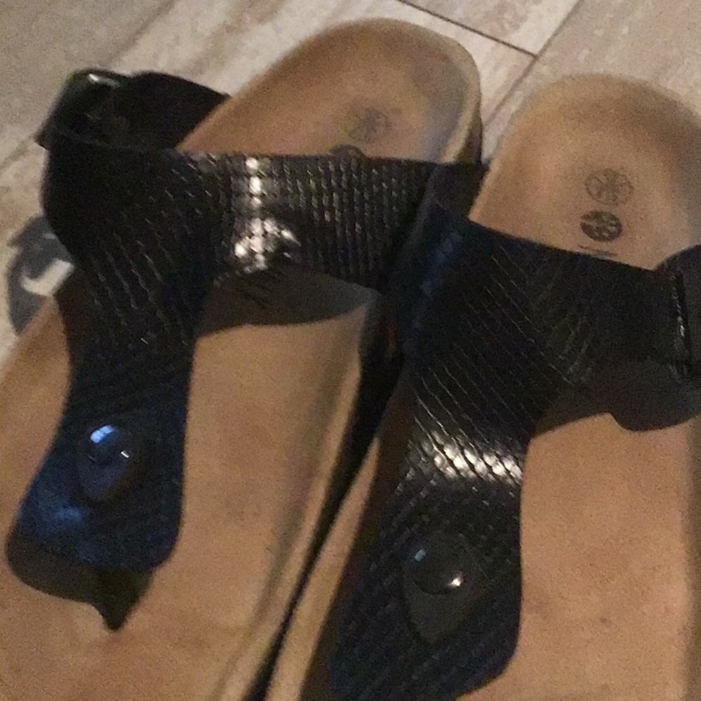 Almost new Sandals